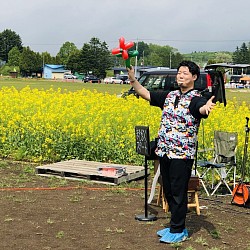 「菜の花畑で愛ましょう」